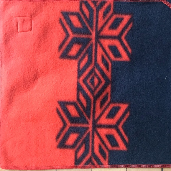 GAP Scarf - Picture 5 of 8